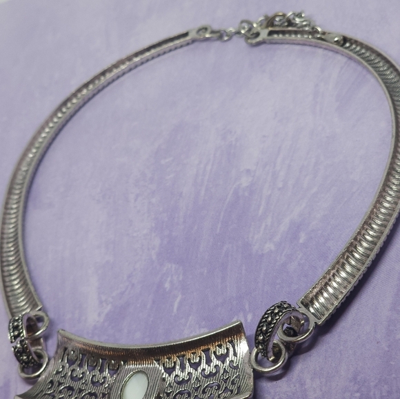 Mother of Pearl Dragonfly Large Statment Necklace Silver Tone - Picture 8 of 8